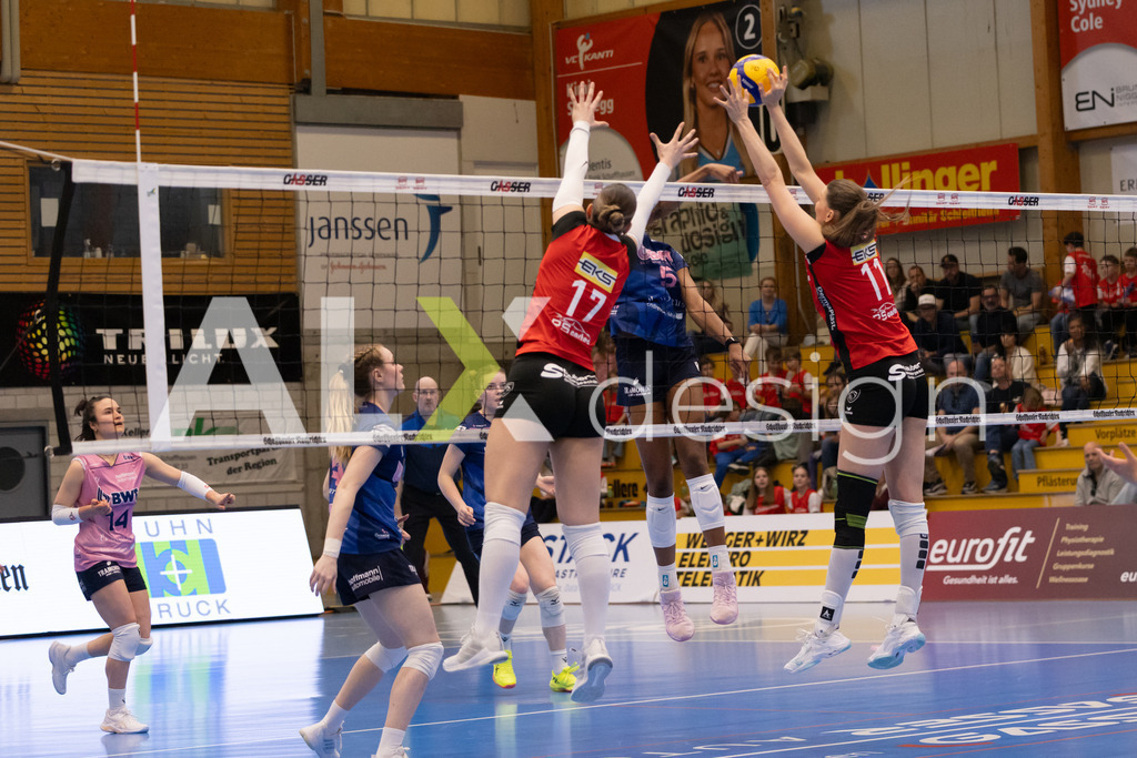 Volleyball I Frauen I Saison 2025-2026 I Volleyball NLA | Women I 1/2 Finals I  VC Kanti Schaffhausen - Sm'Aesch Pfeffingen I 07.03.2026 | 11 Kateřina Holásková (CZ) (VC Kanti Schaffhausen) – Mitte - Realisiert mit Pictrs.com