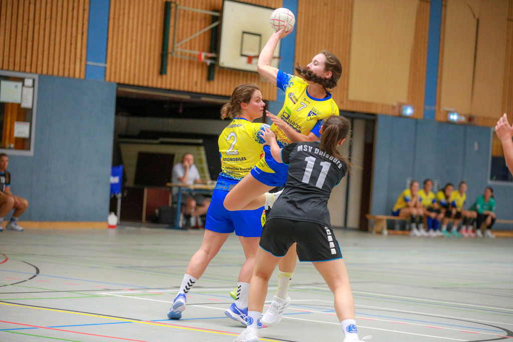 Neukirchen-Duisburg310825_024 | Bildergalerie von Sport-Ereignissen aber auch von weiteren spannenden Dingen - nicht nur vom Niederrhein. In Anlehnung an den bekannten Spruch von Hanns Dieter Hüsch heißt das Motto: "Niederrhein ist überall".  - Realisiert mit Pictrs.com