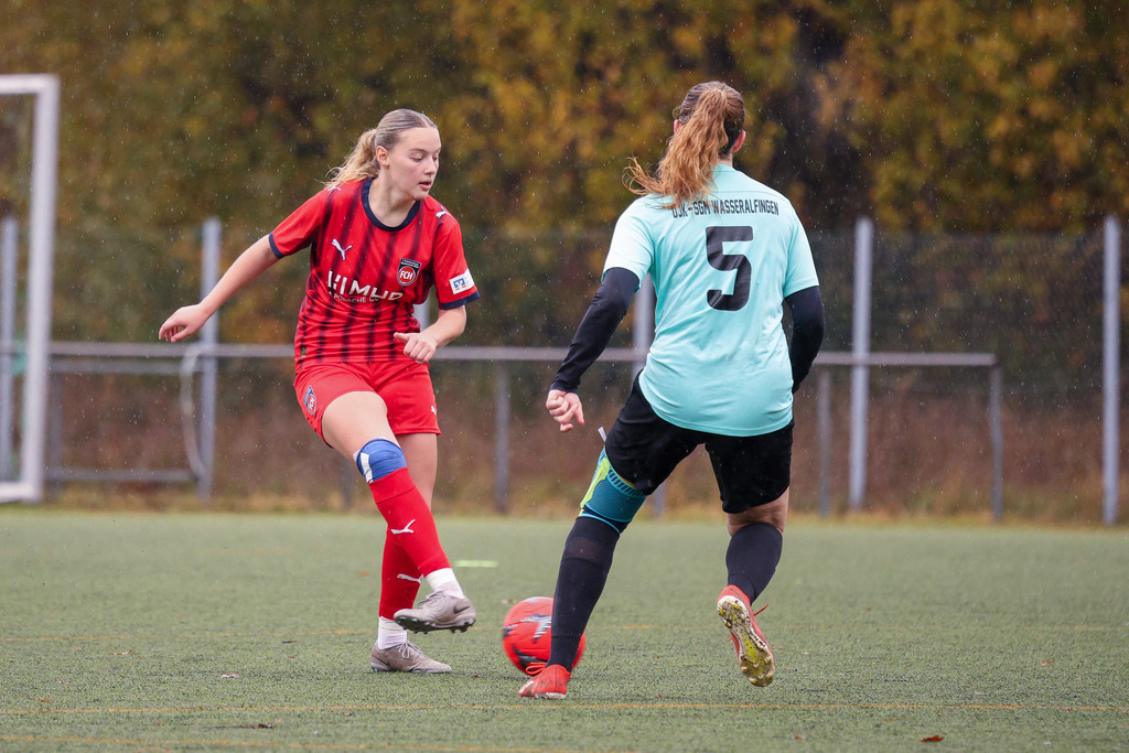 FCHWAS_251102_4361 | 1.FC Heidenheim 1846 II vs. SGM DJK-SV Wasseralfingen/Neuler, Fußball, Frauen, Bezirksliga, 2025/2026, 8. Spieltag, 02.11.2025 in Mergelstetten (Foto: Michael Bulling) - Realisiert mit Pictrs.com