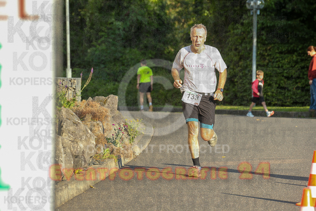 250801_1915_EX1_7431 | Sportfotografie im Rhein-Sieg Kreis, Köln, Bonn, NRW, Rheinland Pfalz, Hessen, etc. Unser Tätigkeitsfeld umfasst den Laufsport vom Volkslauf über den Marathon, Duathlon, Triathon bis zum Ultralauf wie Kölnpfad Ultra oder Schindertrail.