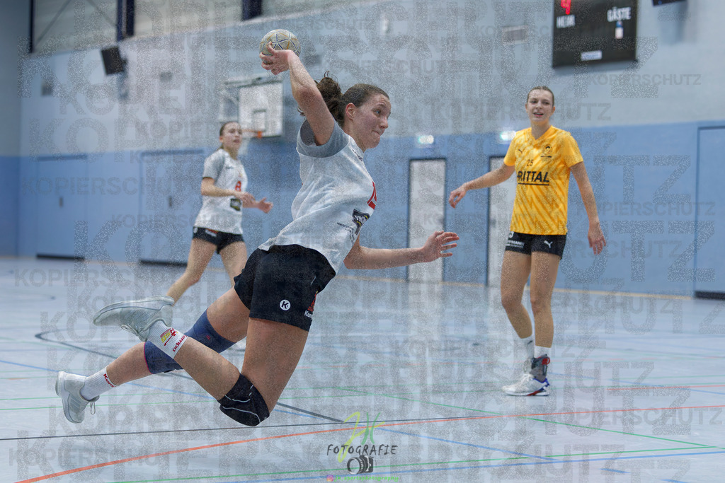 Frauen Oberliga Mitte (HHV); HSG Eibelshausen/Ewersbach - HSG Wettenberg II | Frauen Oberliga Mitte (HHV); HSG Eibelshausen/Ewersbach - HSG Wettenberg II am 13.12.2025 in Steinbrücken (Sporthalle am Hammerweiher)Photo © 2025 - Jörg Heinrich - Realisiert mit Pictrs.com