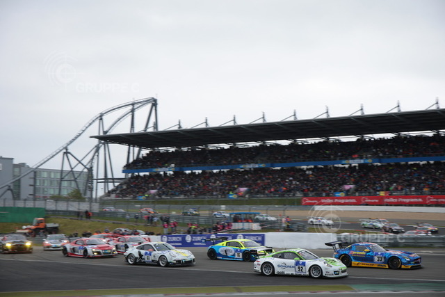 Motorsports / 24 Stunden Nürburgring 2015, Nürburgring-Nordschleife, GER | (92): Christoph Breuer, Matteo Cairoli, Sven Müller, Mike Stursberg - (33): Kenneth Heyer, Philipp Frommenwiler, Rob Huff, Christian Krognes  - Realisiert mit Pictrs.com