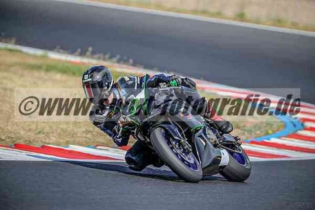 pubi9626 | Professionelle Fotos von Sportveranstaltungen, aber auch Hochzeiten und anderen Events. - Realisiert mit Pictrs.com