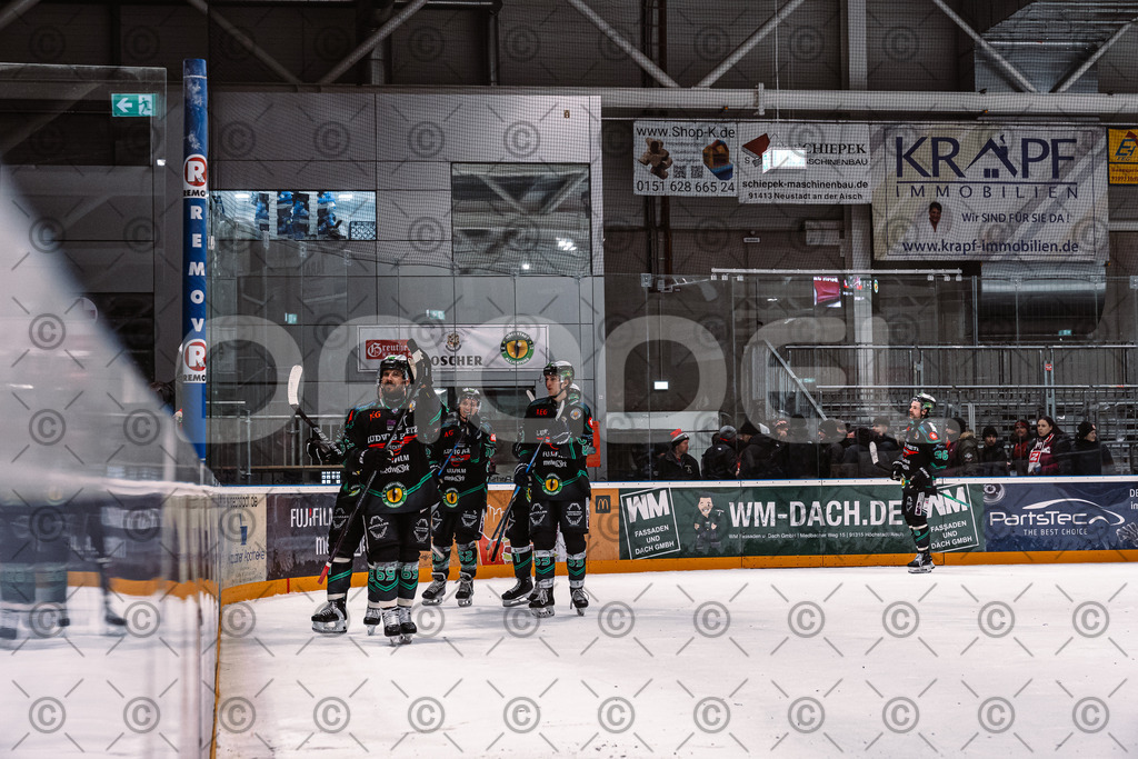 Alligators_vs_Memmingen_05_12_2025-222 | Höchstadt Alligators Fotogalerie: Eishockey-Action aus Franken. Professionelle Spielfotos, Portraits & Stadionbilder zum Download. Jetzt entdecken! - Realisiert mit Pictrs.com