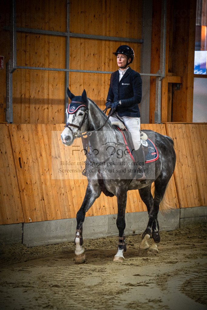 DOS_0037 | Entdecke hochwertige Reitturnierfotos von Foto Oger. Professionell, emotional und authentisch – jetzt Lieblingsmomente im Shop bestellen.Deutschlandweite Turnierfotografie. - Realisiert mit Pictrs.com