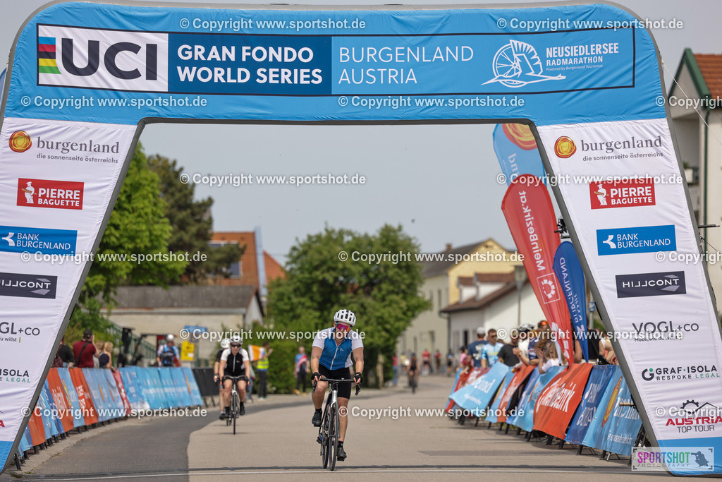 VJ__9283 | Neusiedlersee Radmarathon 2026@sportshot_your_pictrs #yourpictures#roadtowm2029 #nrm #neusiedlerseeradmarathon #neusiedlersee #neusiedlerseetourismus #burgenland #mörbisch #nrm26 #burgenlandtourismus #voglundco #poweredbyburgenlandtourismus #radsport #rad #marathon #ucigranfondo #visitburgenland #ucigranfondoworldseries