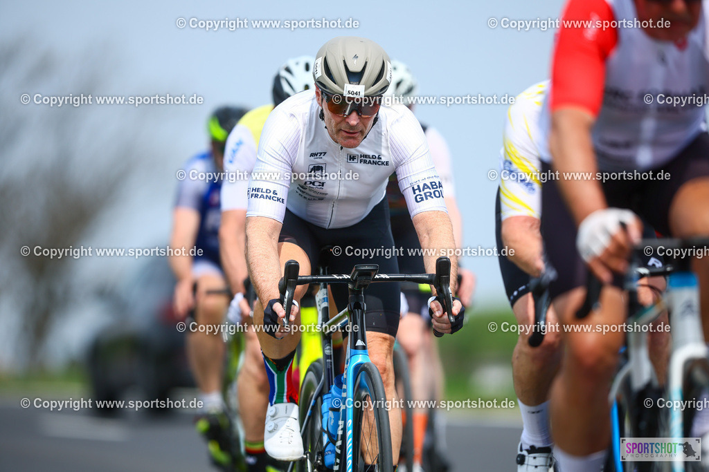 243_TRA56367 | Neusiedlersee Radmarathon 2026@sportshot_your_pictrs #yourpictures#roadtowm2029 #nrm #neusiedlerseeradmarathon #neusiedlersee #neusiedlerseetourismus #burgenland #mörbisch #nrm26 #burgenlandtourismus #voglundco #poweredbyburgenlandtourismus #radsport #rad #marathon #ucigranfondo #visitburgenland #ucigranfondoworldseries