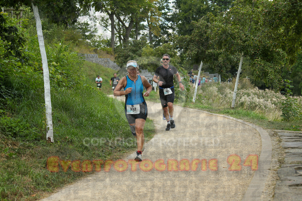 250824_1355_EX1_4244 | Sportfotografie im Rhein-Sieg Kreis, Köln, Bonn, NRW, Rheinland Pfalz, Hessen, etc. Unser Tätigkeitsfeld umfasst den Laufsport vom Volkslauf über den Marathon, Duathlon, Triathon bis zum Ultralauf wie Kölnpfad Ultra oder Schindertrail.