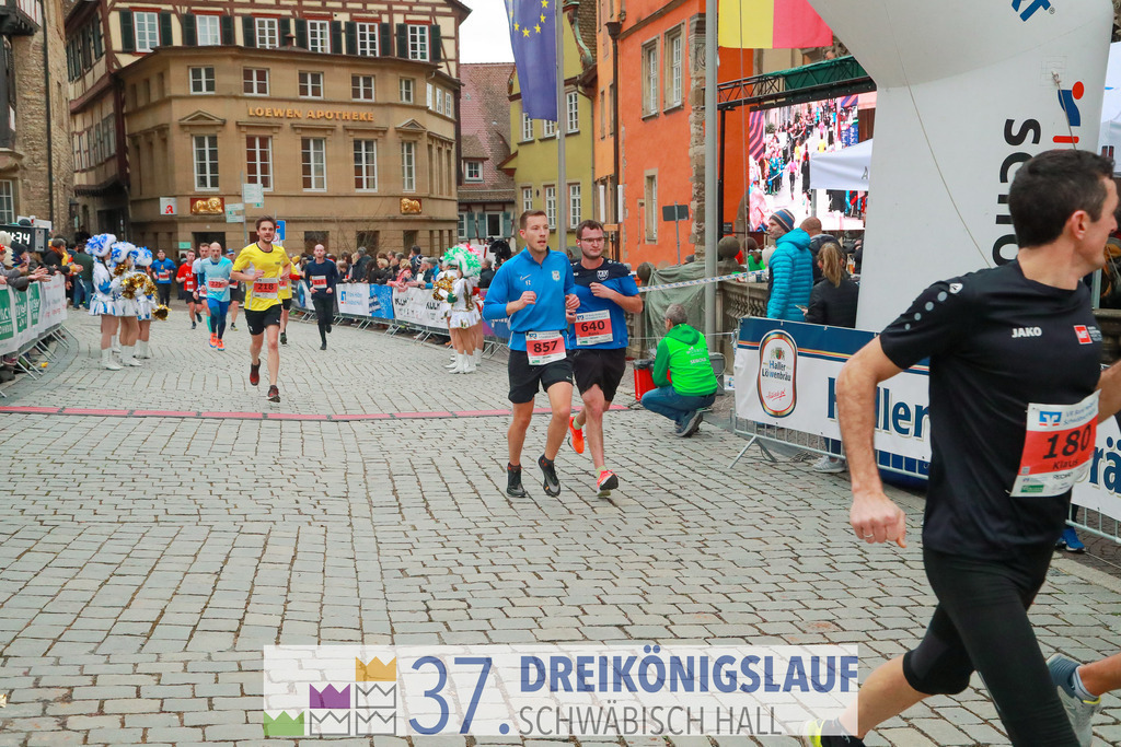 VR Bank Hauptlauf 10000m | 3 Koenigslauf 2023 - Realisiert mit Pictrs.com