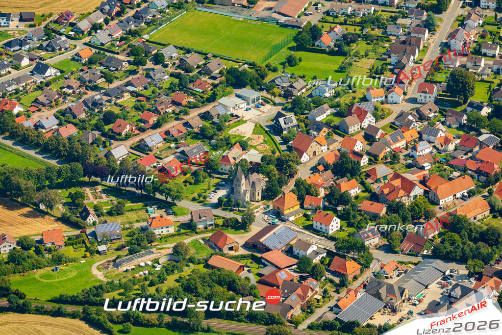 Luftaufnahme Reelsen Bad Driburg - Die Luftaufnahme wurde 2025 vom UL-Flugzeug heraus erstellt ( ohne Drohne ) - Hochauflösende Luftaufnahme - für professionelle Ausdrucke geeignet. Die Geschenkidee !Mit Lizenz und Bildrechte bestellbar