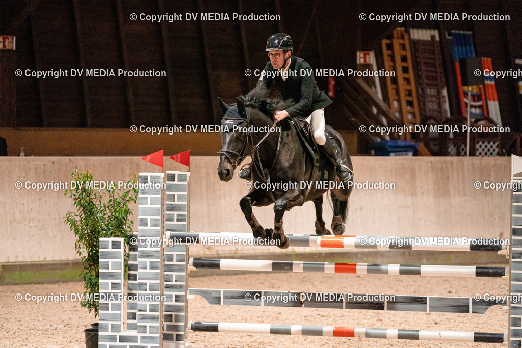 Springen Tag 1-930 | dv-media-shop - Realisiert mit Pictrs.com