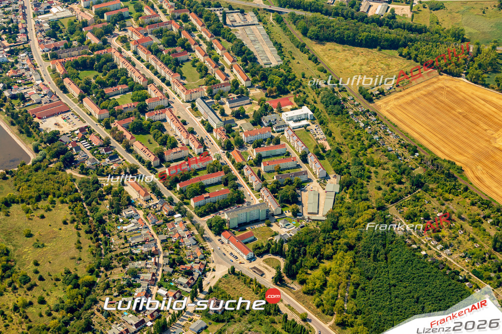 Luftaufnahme Lessinger Straße Calbe - Die Luftaufnahme wurde 2025 vom UL-Flugzeug heraus erstellt ( ohne Drohne ) - Hochauflösende Luftaufnahme - für professionelle Ausdrucke geeignet. Die Geschenkidee !Mit Lizenz und Bildrechte bestellbar