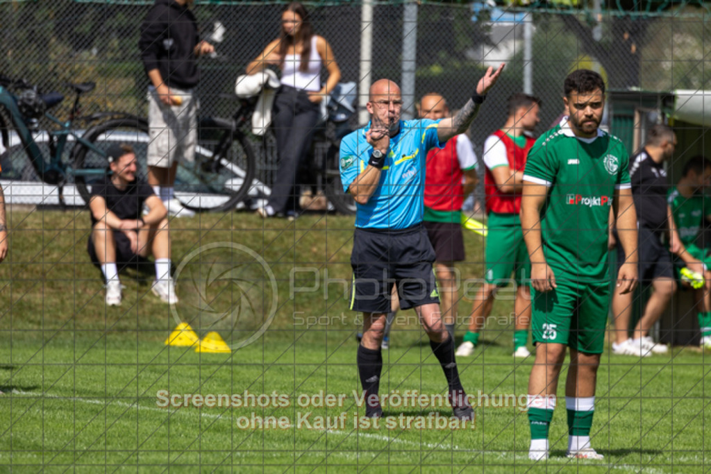 20250824_150220_0218 | #,KSG Eislingen (grün) vs. SGM Jebenhausen-Bezgenriet (orange), Fussball, Kreisliga A3 - Bezirk Neckar/Fils, 01. Spieltag, Saison 2025/2026, Rasensportplatz, Albstraße 69, 73054 Eislingen, 24.08.2025 - 15:00 Uhr,Foto: PhotoPeet-Sportfotografie/Peter Harich