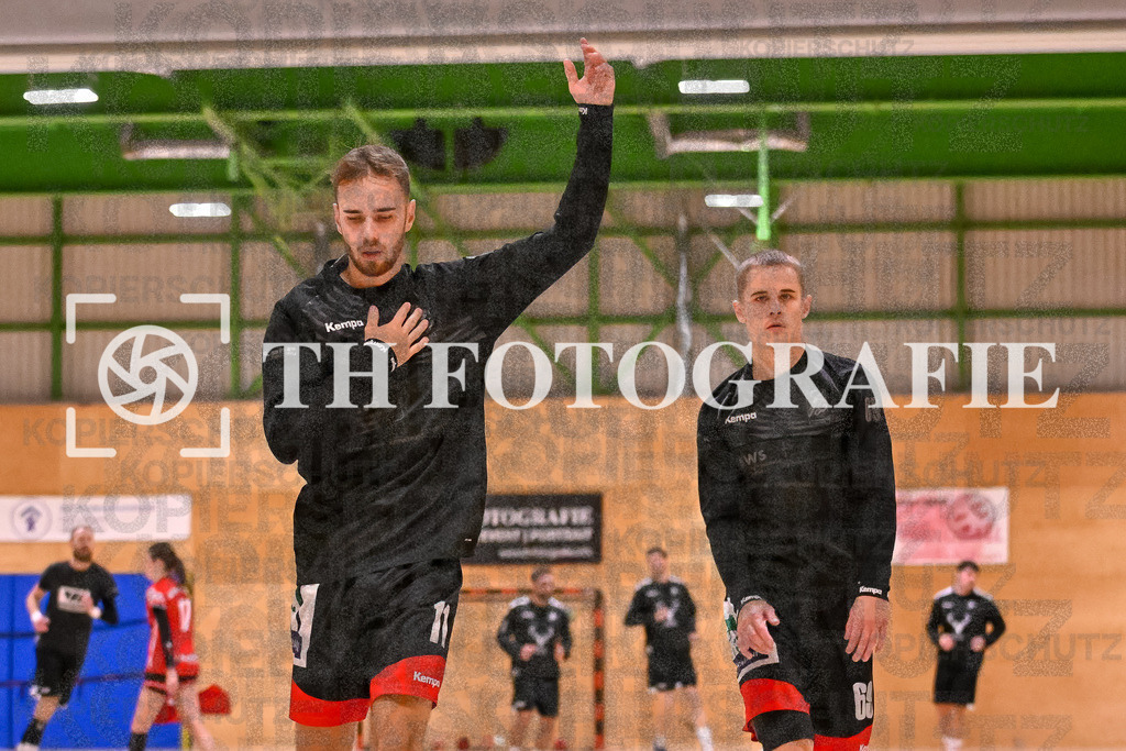 GER, SG Maulburg/Steinen - HSG Dreiland, Handball, Landesliga Suedbaden, 4. Spieltag, Saison 2024/2025, 12.10.2024 | Marcel Janus (SG Maulburg/Steinen, #11), Ole Anton Holzkamp (SG Maulburg/Steinen, #69)GER, SG Maulburg/Steinen - HSG Dreiland, Handball, Landesliga Suedbaden, 4. Spieltag, Saison 2024/2025, 12.10.2024Foto: TH Fotografie/Thomas Hess