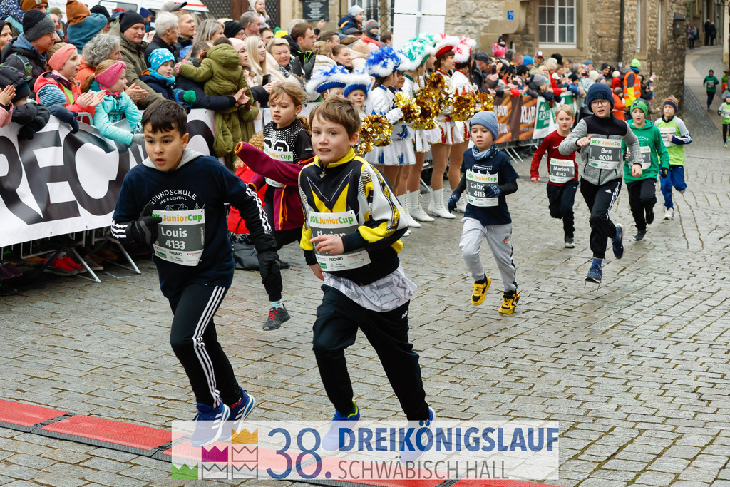 400m AOK Junior Cup | 3 Koenigslauf 2024 400m AOK Junior Cup - Realisiert mit Pictrs.com