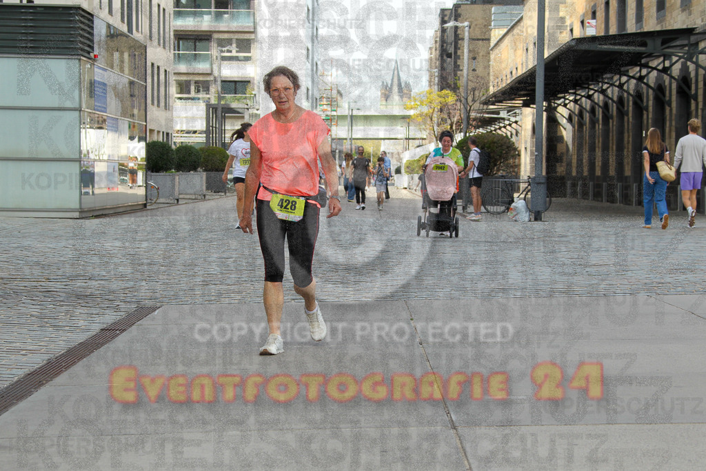 250920_1342_EV4_6521 | Sportfotografie im Rhein-Sieg Kreis, Köln, Bonn, NRW, Rheinland Pfalz, Hessen, etc. Unser Tätigkeitsfeld umfasst den Laufsport vom Volkslauf über den Marathon, Duathlon, Triathon bis zum Ultralauf wie Kölnpfad Ultra oder Schindertrail.