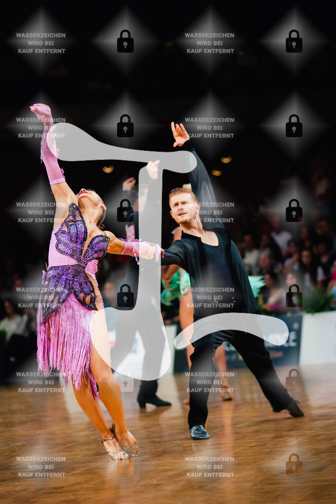 GOC 2025 - WDSF GrandSlam Latin 29th (129) Daniel Schmuck _ Irina Tudorache (Germany)-2025-08-23-2615 | Webshop for digital downloads and prints of dance sport, event & show photographer Julian Link - Realisiert mit Pictrs.com