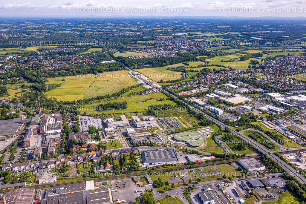 Lippstadt220600140HSHL | Luftbild, Hochschule Hamm-Lippstadt, HSHL, Campus Lippstadt, tropfenförmiges Gebäude Innovation Quarter, Lippstadt, Soester Börde, Nordrhein-Westfalen, Deutschland