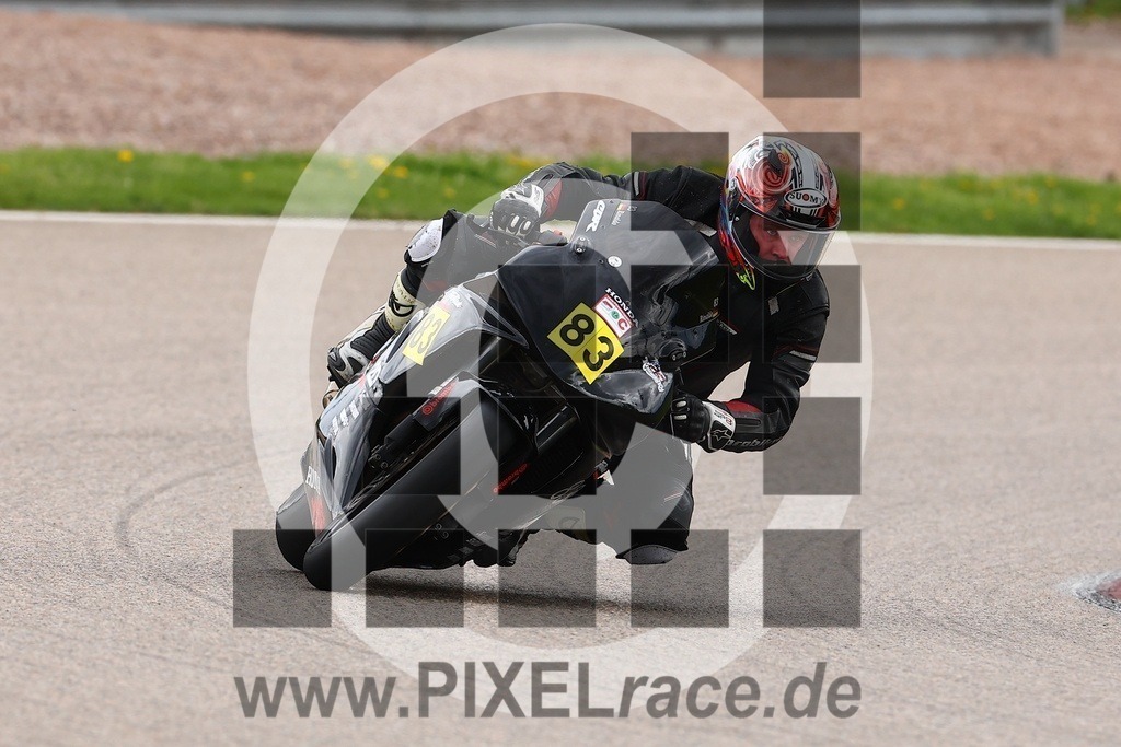 0083-20250422_02832 | Schöne Erinnerungen an spannende Momente - das festzuhalten ist unser Job. PIXELrace.de ist seit 2003 auf den Rennstrecken Europas unterwegs um die Action draußen beim Fahren und die wunderbare Stimmung imm Fahrerlager für euch einzufangen.