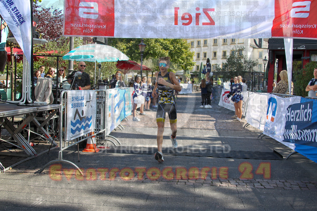 250824_1137_EV4_8985 | Sportfotografie im Rhein-Sieg Kreis, Köln, Bonn, NRW, Rheinland Pfalz, Hessen, etc. Unser Tätigkeitsfeld umfasst den Laufsport vom Volkslauf über den Marathon, Duathlon, Triathon bis zum Ultralauf wie Kölnpfad Ultra oder Schindertrail.