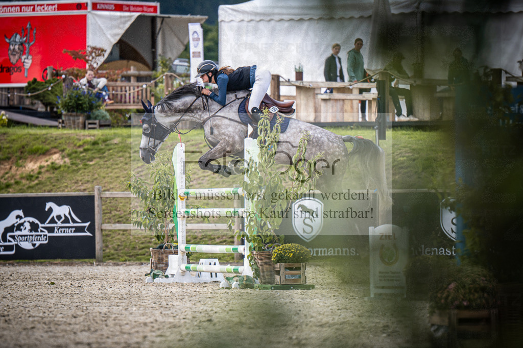 DOS_7408 | Entdecke hochwertige Reitturnierfotos von Foto Oger. Professionell, emotional und authentisch – jetzt Lieblingsmomente im Shop bestellen.Deutschlandweite Turnierfotografie. - Realisiert mit Pictrs.com