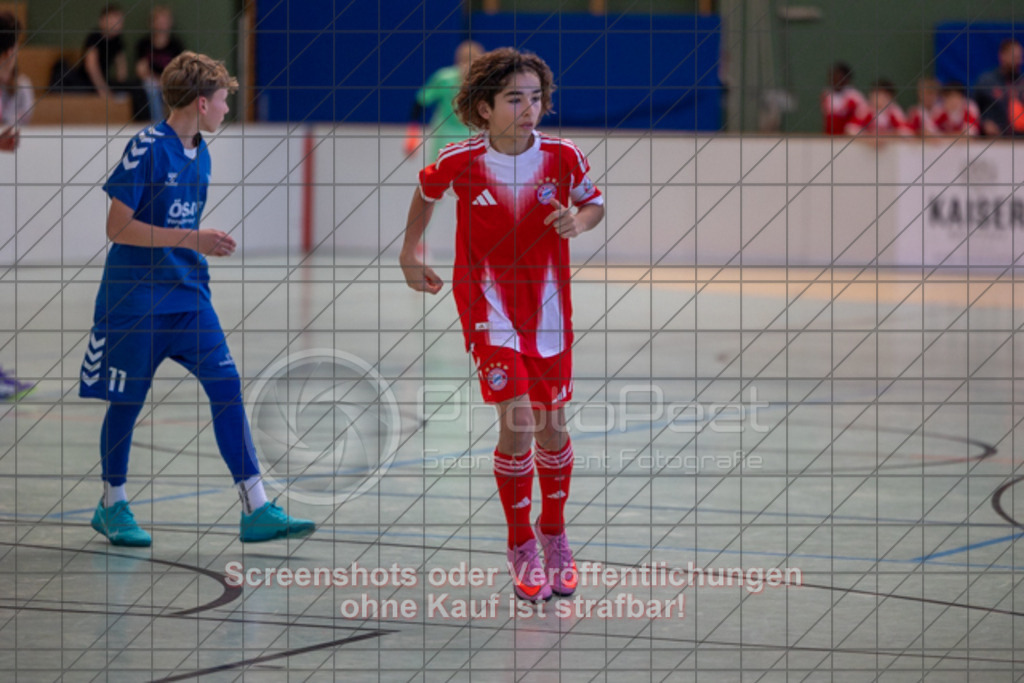 20251213_120825_0843 | 1.FC Magdeburg - FC Bayern München27. internationaler Prinzing Junior Cup in der Donzdorfer Lautertalhalle - 13.12.2025,Foto: PhotoPeet-Sportfotografie/Peter Harich