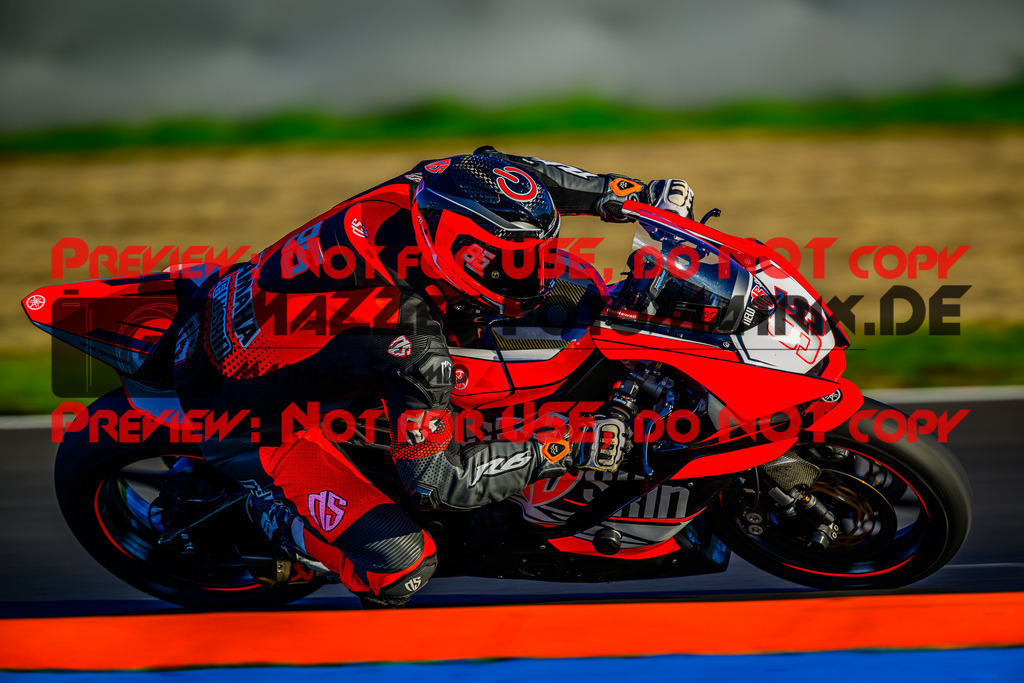 MaZZes_Fotomatrix_20250912_6007705_3793-2 | ROT