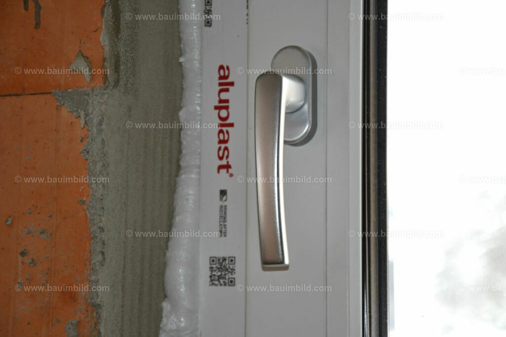 bib-lg14-fenster-0067 | Nach LV-Leistungsgruppen sortierte Detailfotos über den Bau eines Hauses. Alle Hausbau-Bilder direkt vom Urheber und Autor der Website Haus-Selber-Bauen.com