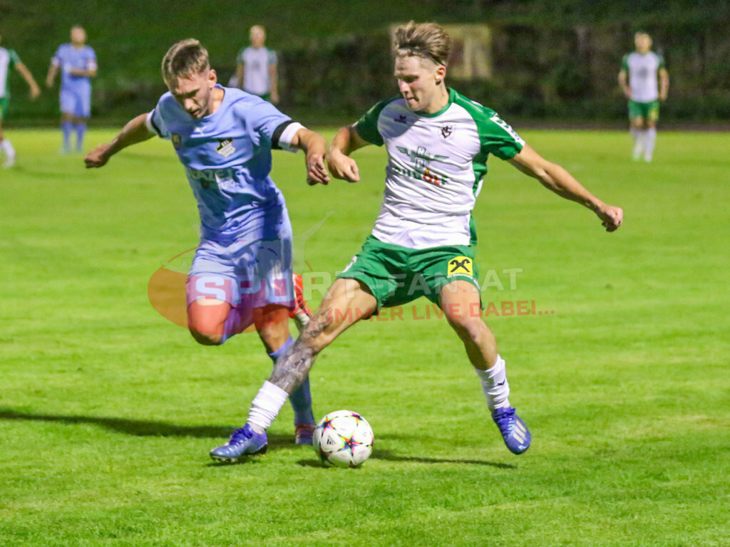 VST Völkermarkt - SVG Bleiburg 2-2, Kärntner Liga 2. Runde | Raphael Kulterer (VST Völkermark #20) Alen Martinovic (SVG Bleiburg #18) VST Völkermarkt - SVG Bleiburg 2-2 am 08.08.2023 in Völkermarkt
(Lilienberg Arena), Austria, (Photo by Ernst Krawagner sport-fan.at) - Realisiert mit Pictrs.com