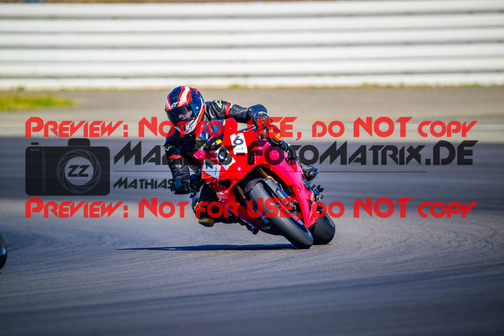 MaZZes_Fotomatrix_20250519_6007705_9014 | GELB