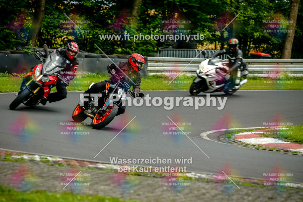 VBK-4232 | Hier findet Ihr Bilder von Touristenfahrten auf der Nürburgring Nordschleife oder von anderen Veranstaltungen die ich besucht habe. Viel Spass beim Durch Schauen 