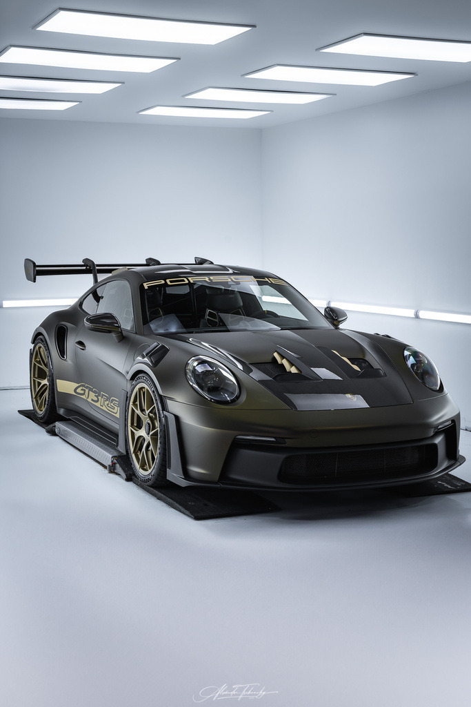 R6AT1430 _Alexander Tschuncky | Entdecken Sie die faszinierende Welt von Alexander Tschuncky Arts: Kreative Fotografie, atemberaubende Automobilkunst und hochwertiger Bilderdruck. Lassen Sie sich inspirieren! - Realisiert mit Pictrs.com