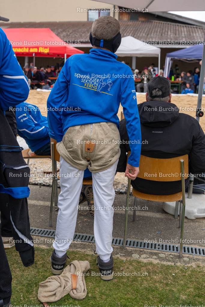 BUR06986 | René Burch leidenschaftlicher Fotograf aus Kerns in Obwalden.  Hier finden sie Sport, Landschaft und Natur Fotografie.
 - Realisiert mit Pictrs.com
