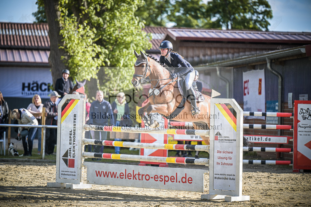 DOS_3807 | Entdecke hochwertige Reitturnierfotos von Foto Oger. Professionell, emotional und authentisch – jetzt Lieblingsmomente im Shop bestellen.Deutschlandweite Turnierfotografie. - Realisiert mit Pictrs.com