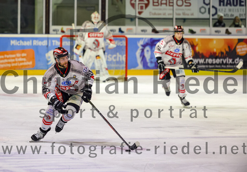 2025-12-14_077_TSV_Erding_gegen_ECDC_Memmingen_Indians | Erding, Deutschland, 14.12.2025:Eishockey, Oberliga Süd 2025 / 2026, 26. Spieltag, TSV Erding gegen ECDC Memmingen Indians, Endergebnis: 1:2Foto: Christian Riedel / fotografie-riedel.net