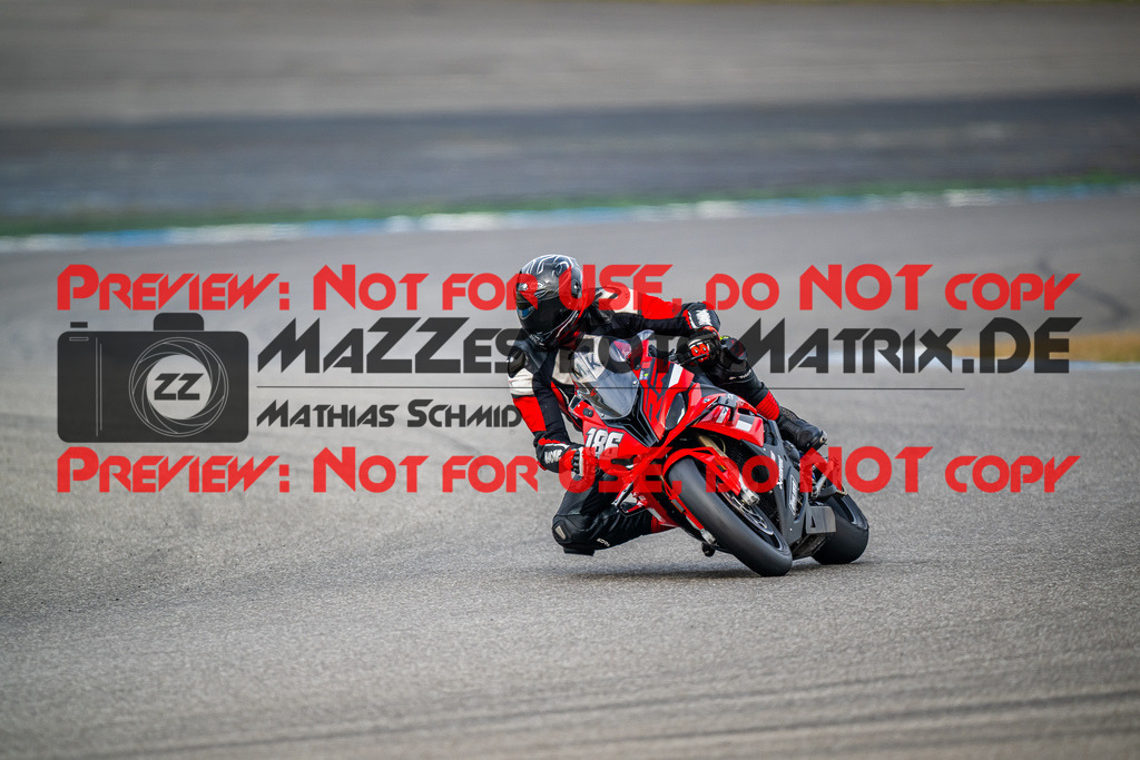 MaZZes_Fotomatrix_20240317_6007705_1175 | Fotograf Mathias Schmid
Sportfotograf,
Eventfotograf,
Hochzeitsfotograf,
Portraitfotograf