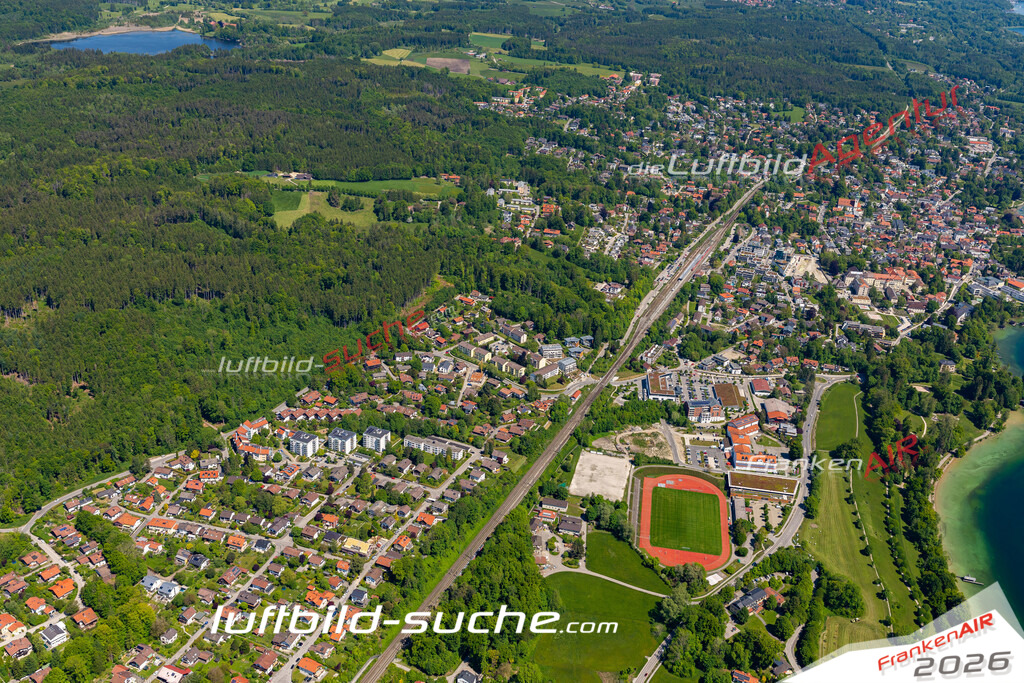 Aktuelles Luftbild von  Tutzing - Die Luftaufnahme wurde 2021 mittels UL-Flugzeug erstellt ( keine Drohne ) - hochauflösende Kamera-Systeme von  Canon -Beste Qualität - Für grossformatige Ausdrucke geeignet. Die Geschenkidee !