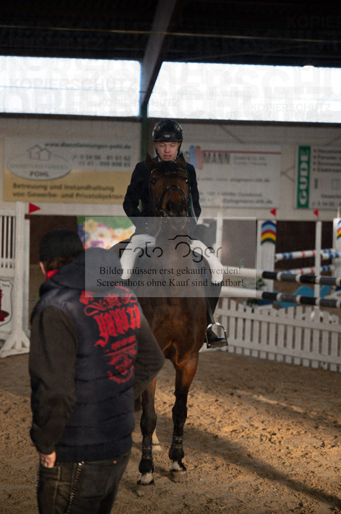 Hallenreittunier Voxtrup 2023 | Entdecke hochwertige Reitturnierfotos von Foto Oger. Professionell, emotional und authentisch – jetzt Lieblingsmomente im Shop bestellen.Deutschlandweite Turnierfotografie. - Realisiert mit Pictrs.com