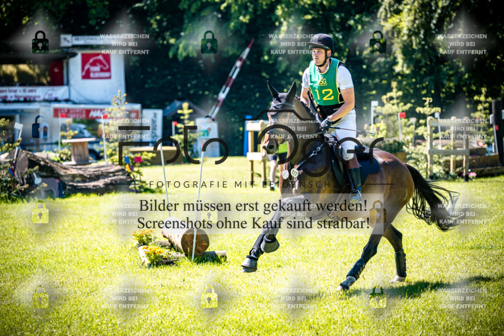A1_Vielseitigkeitsturnier Melle Oldendorf-15c-0161 | Entdecke hochwertige Reitturnierfotos von Foto Oger. Professionell, emotional und authentisch – jetzt Lieblingsmomente im Shop bestellen.Deutschlandweite Turnierfotografie. - Realisiert mit Pictrs.com