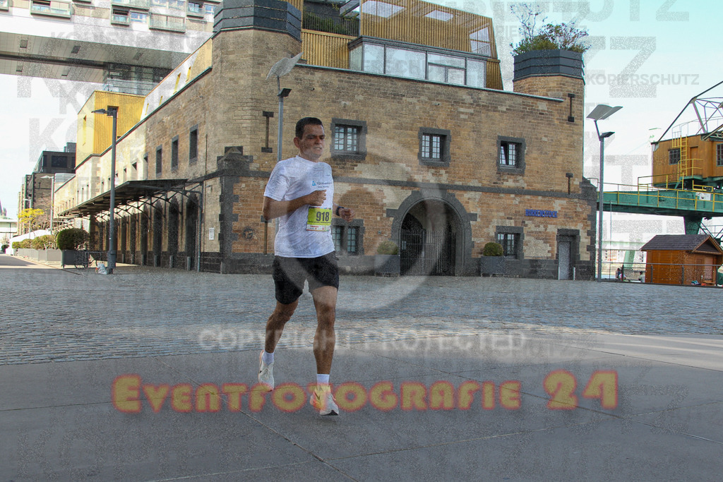 250920_1448_EV4_7173 | Sportfotografie im Rhein-Sieg Kreis, Köln, Bonn, NRW, Rheinland Pfalz, Hessen, etc. Unser Tätigkeitsfeld umfasst den Laufsport vom Volkslauf über den Marathon, Duathlon, Triathon bis zum Ultralauf wie Kölnpfad Ultra oder Schindertrail.