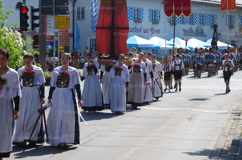 IMGP3959 | fotografiert von Axel PollmannLeonhardi Wallfahrt Benediktbeuern und Murnau, Fronleichnam, Fasching, Landschaft im Loisachtal und Benediktbeuern  - Realisiert mit Pictrs.com