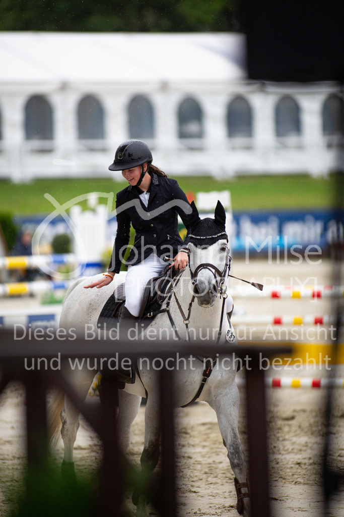230727_BHO_Stil-L1-FS-215 | Deine schönsten Turniermomente als professionelle Fotos! Entdecke hochwertige Pferdesport-Fotografie im Online-Shop. Jetzt Fotos finden & bestellen!