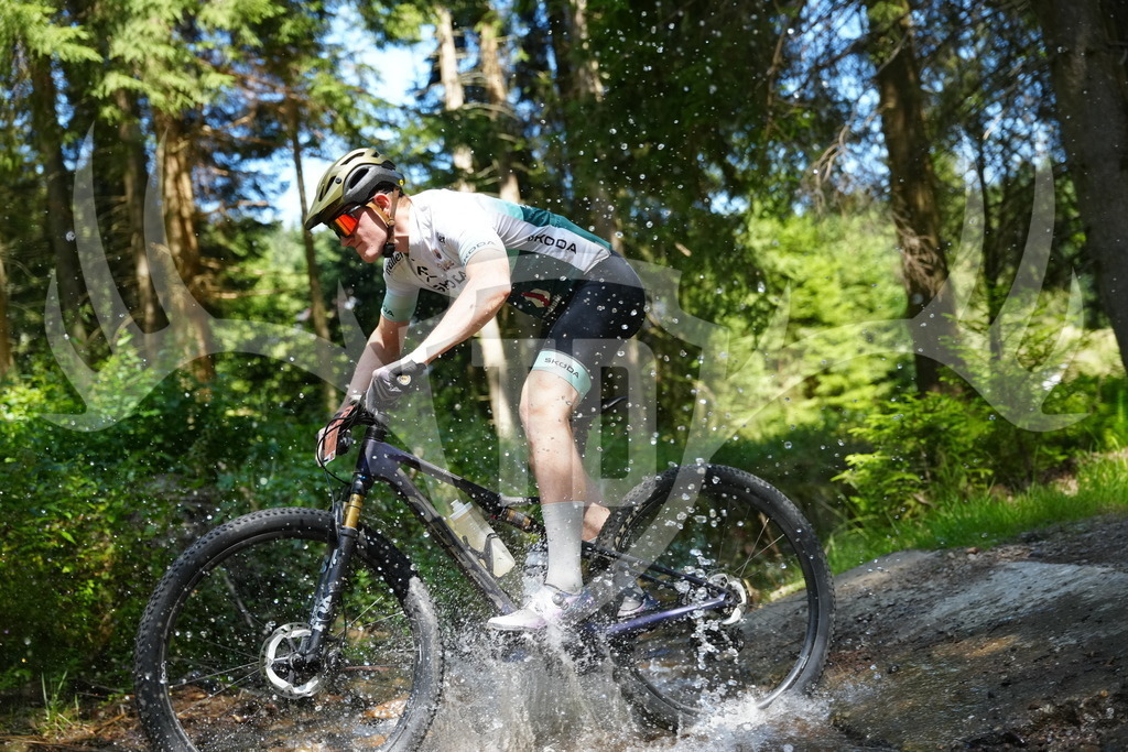 FC101655 | Fotogalerie der Treibjagd im Dunkelwald - Dein MTB Etappenrennen im Erzgebirge - Realisiert mit Pictrs.com