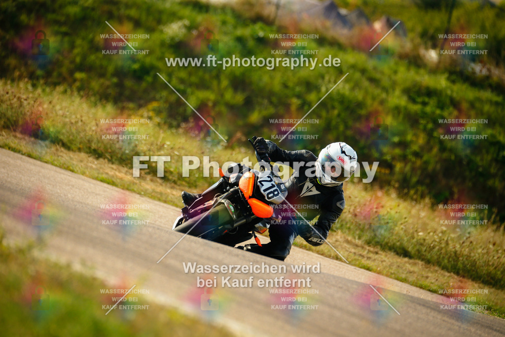 _MOT6099 | Hier findet Ihr Bilder von Touristenfahrten auf der Nürburgring Nordschleife oder von anderen Veranstaltungen die ich besucht habe. Viel Spass beim Durch Schauen 