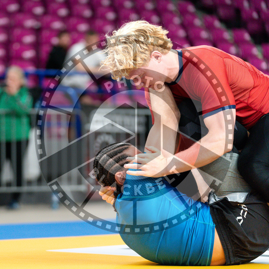 20250517PBB1706 | Athletes compete during the first day of the ADCC Amateur World Championship on May 15, 2025 in Warsaw, Poland. © Chiara Dazi / photoblackbelt