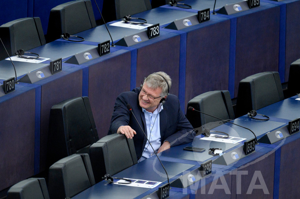 _DWI0214 | Jörg Meuthen (MdEP 2019-2024, Fraktionslos, DE)  bei Wiederaufnahme der letzte Plenarsitzung. Das Europäische Parlament in Straßburg, 22.04.2024
 - Realisiert mit Pictrs.com