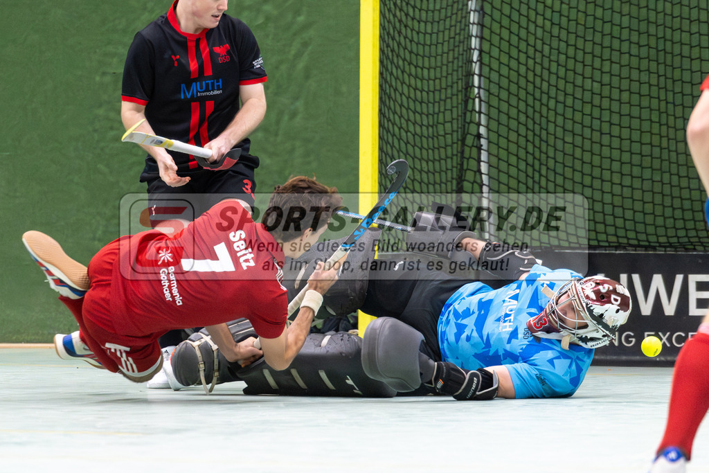 SFE_20251213_0042 | Köln, Deutschland, 13.12.2025:  Hockey 1. Bundesliga Herren Rot-Weiss - DSD Düsseldorf im KTHC Stadion Rot-Weiss Köln Tennis and Hockey Club am 13.12.2025 in Köln, Deutschland. (Foto von Fehrmann)Köln, Germany, 13.12.2025: Hockey 1. Bundesliga Herren Rot-Weiss - DSD Düsseldorf in KTHC Stadion Rot-Weiss Köln Tennis and Hockey Club at 13.12.2025 in Köln, Deutschland. (Foto from Fehrmann)