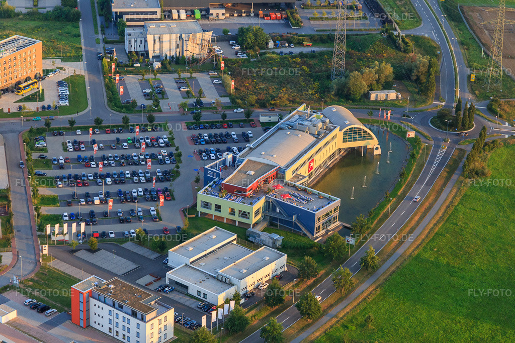 Luftbild: Fitnessstudio Pfitzenmeier Premium Resort Bensheim in Bensheim im Bundesland Hessen in Deutschland. Foto: IMG_103096.jpg vom 28.08.2017 durch Werner Riehm/FLY-FOTO.deMediFit Gesundheitszentrum | Pfitzenmeier
