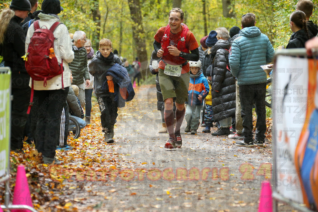 251026_1256_EX1_1980 | Sportfotografie im Rhein-Sieg Kreis, Köln, Bonn, NRW, Rheinland Pfalz, Hessen, etc. Unser Tätigkeitsfeld umfasst den Laufsport vom Volkslauf über den Marathon, Duathlon, Triathon bis zum Ultralauf wie Kölnpfad Ultra oder Schindertrail.