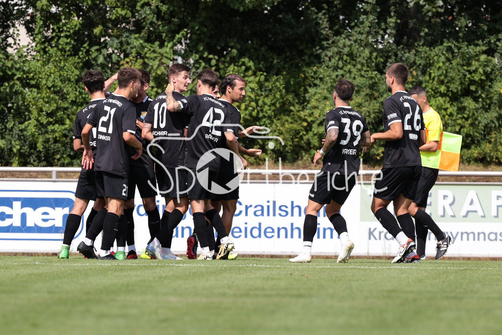 TSV 1861 Nördlingen - FC Pipinsried | Jubel nach Treffer zum 0-1 durch Nico KARGER (FCP #30)